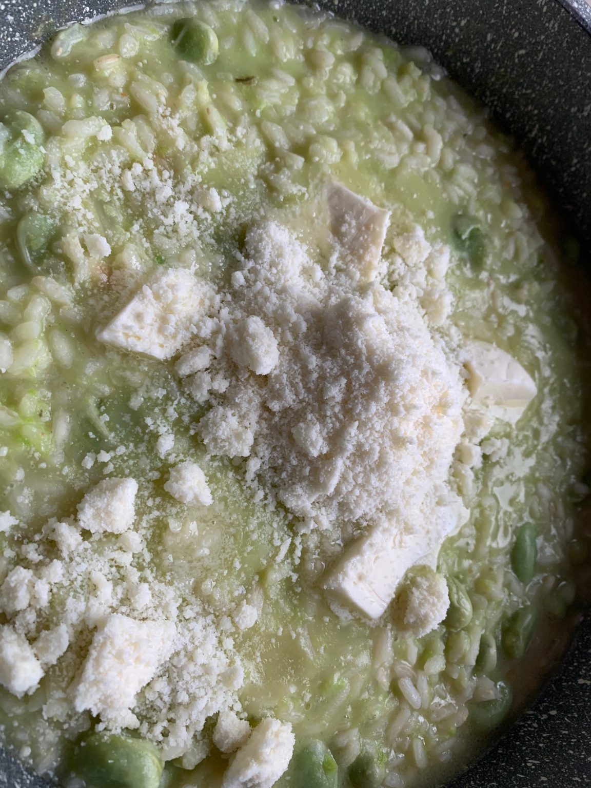 Fava beans risotto - how to cook the perfect risotto at home